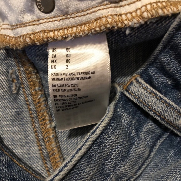 ⭐️ AEO Denim Distressed Skirt - Picture 5 of 7